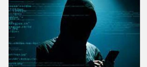 டெல்லியில் தனியார் நிறுவன உரிமையாளரிடம் போன் அழைப்பு மூலம் ரூ.50 லட்சம் திருட்டு