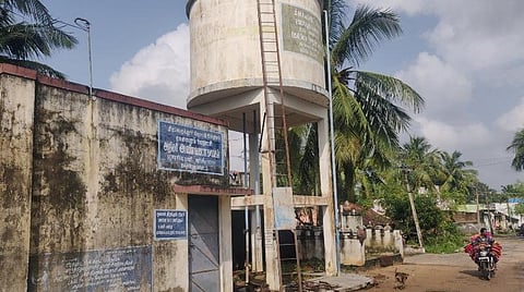 பரந்தூரில் உள்ள ஏகனாபுரம் கிராமம்