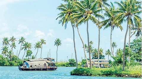 உலகம் - நாளை - நாம் - 7: அந்த அரபிக் கடலோரம் பல அழகைக் கண்டேனே!