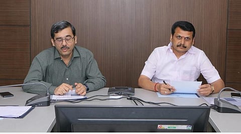 ஆய்வுக் கூட்டத்தில் அமைச்சர் செந்தில்பாலாஜி