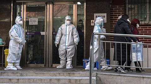 சீனாவை அச்சுறுத்தும் பி.எஃப்.7 ஒமைக்ரான் வைரஸ் திரிபு - இந்தியாவிலும் நான்கு பேருக்கு பாதிப்பு