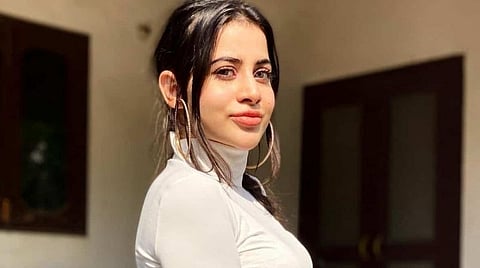 சினிமா துளிகள் | பிரபல நடிகை துபாயில் தடுத்து வைப்பு