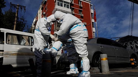 சீனாவில் தினமும் 10 லட்சம் பேருக்கு கரோனா தொற்று - நாள்தோறும் 5,000 பேர் உயிரிழப்பதாக தகவல்