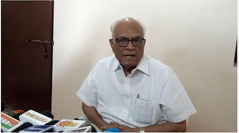 மதிமுகவின் மாநில அவைத்தலைவர் சு.துரைசாமி.