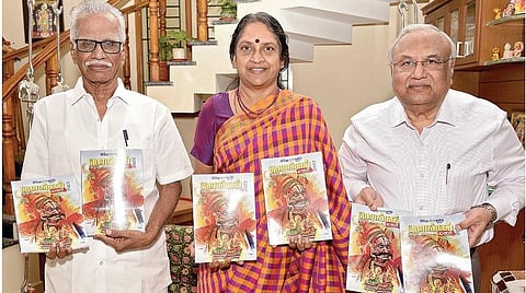 சென்னை குரோம்பேட்டையில் நேற்று நடந்த நிகழ்ச்சியில், ‘இந்து தமிழ் திசை’ பதிப்பக வெளியீடான ‘பொங்கல் மலர் 2023’ புத்தகத்தை எம்ஜிஆர் மருத்துவ பல்கலைக்கழக முன்னாள் துணைவேந்தர் சுதா சேஷய்யன் நேற்று வெளியிட்டார். மருத்துவர் இளங்கோவன், லயோலா கல்லூரி முன்னாள் தமிழ் பேராசிரியர் அருணை பாலறாவாயன் ஆகியோர் பெற்றுக்கொண்டனர். படம்: எம்.முத்துகணேஷ்