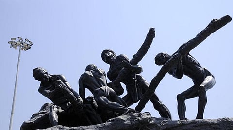 உழைப்பாளர் சிலை அருகே குடியரசு தின விழா கொண்டாடப்படுகிறது