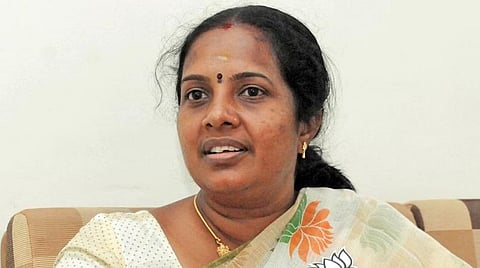 மதங்களுக்கு எதிரி இல்லை என்றால் இந்து மத பண்டிகைகளுக்கு முதல்வர் வாழ்த்து சொல்வாரா? - வானதி சீனிவாசன் கேள்வி