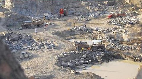 குவாரிகள் இயங்குவதற்கான விதிகள்: அமைச்சர் துரைமுருகன் விளக்கம்