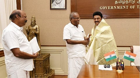 முதல்வரை சந்தித்த கே.பாலகிருஷ்ணன்