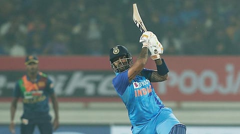 சூர்யகுமார் யாதவ் சரவெடி சதம் - இலங்கைக்கு 229 ரன்கள் இலக்கு