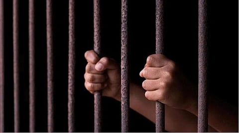 லால்குடி அருகே பெண் குழந்தை ரூ.3.5 லட்சத்துக்கு விற்பனை: தாய், வழக்கறிஞர் உட்பட 4 பேர் கைது