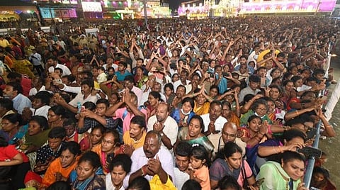 நாளை ஆன்லைனில் ரூ.300 சிறப்பு தரிசன டிக்கெட் வெளியீடு