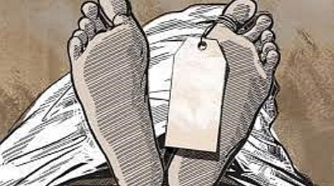 வெளிப்பாளையத்தில் 10 வயது மகளை கொன்று இளம்பெண் தற்கொலை