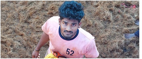 மாடுபிடி வீரர் அபி சித்தர்