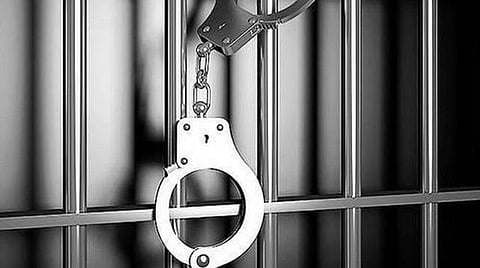 ஸ்ரீவில்லிபுத்தூர் அருகே இளைஞர் மரணம்: கொலை வழக்கில் இருவர் கைது