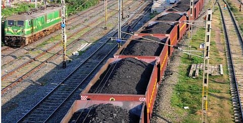 ரயில்வே வருவாய் 28 சதவீதம் அதிகரிப்பு