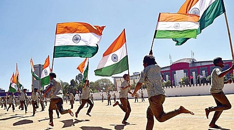 குடியரசு தினம் வந்தது எப்படி தெரியுமா?