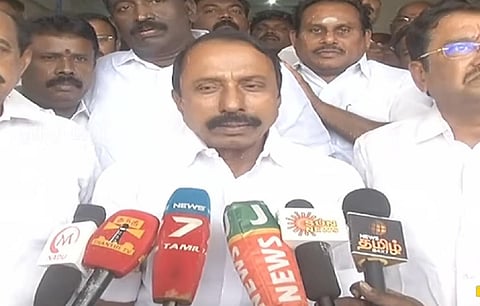 முன்னாள் அமைச்சர் செங்கோட்டையன் பேட்டி