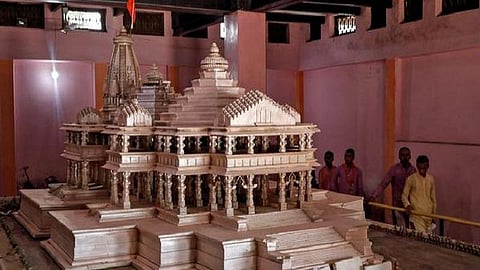 ராமர் மற்றும் ஜானகி சிலைகளை உருவாக்க நேபாளத்தில் இருந்து புனித கற்கள் அயோத்தி வந்தடைந்தன