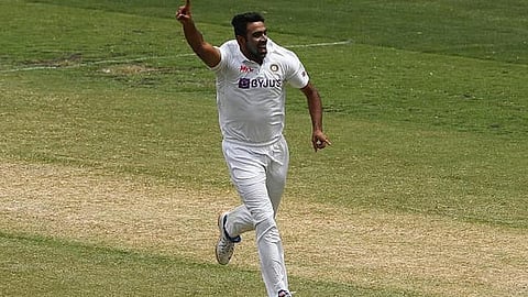 பயிற்சி ஆட்டத்திற்கு கிரீன்டாப் பிட்ச்: டெஸ்ட் போட்டிகளில் குழி பிட்ச் - ஸ்டீவ் ஸ்மித் கருத்திற்கு அஸ்வின் பதில்