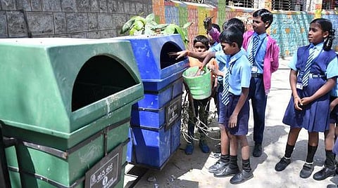 பள்ளித் தலமனைத்தும் பசுமை செய்வோம்!