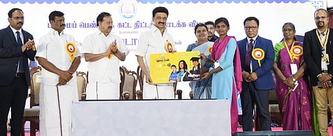 இரண்டாம் கட்ட “புதுமைப் பெண்” திட்டத்தை முதல்வர் மு.க. ஸ்டாலின் தொடங்கி வைத்தார்.