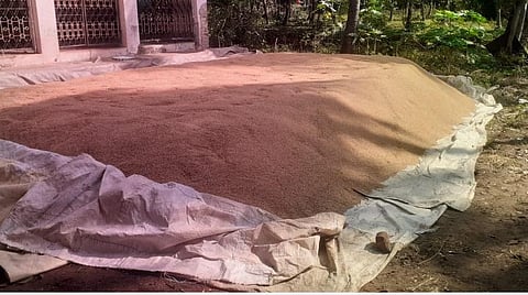 கும்பகோணம் | பாபுராஜபுரத்தில் கொள்முதல் நிலையம் திறக்காததால் விவசாயிகள் தவிப்பு