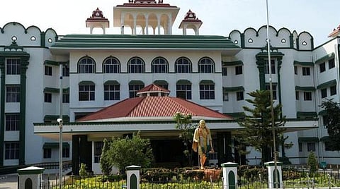 மதுரை | உள்ளாட்சி அமைப்புகளிடம் அனுமதி பெறாமல் இறைச்சி கடை செயல்படக் கூடாது: உயர் நீதிமன்றம் உத்தரவு