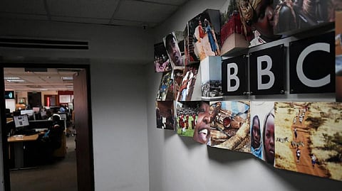 புதுடெல்லியில் வருமான வரி சோதனை நடத்தப்பட்ட பிபிசி அலுவலகம்.