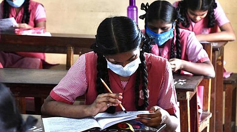 பிளஸ் 2 இழக்கும் மாணவர்கள்