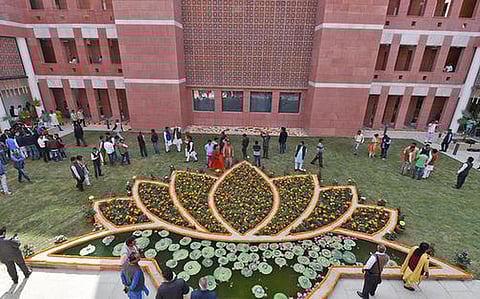 2021-22-ம் நிதியாண்டில் கிடைத்த நன்கொடை - பாஜகவுக்கு ரூ.614 கோடி, காங்கிரஸுக்கு ரூ.95 கோடி