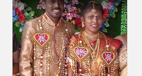 திருமணமான 3-வது நாளே புதுமண தம்பதி சாலை விபத்தில் உயிரிழப்பு