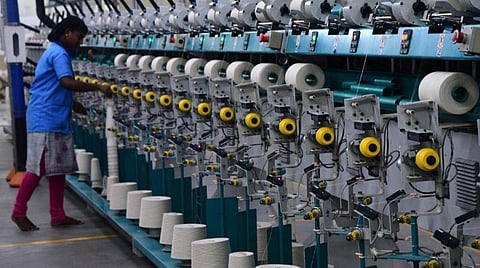 நிறுவனங்கள், சங்கங்களுக்கு தொழில் நல்லுறவு விருது: பிப். 28-ம் தேதிக்குள் விண்ணப்பிக்க தொழிலாளர் ஆணையர் அறிவுறுத்தல்