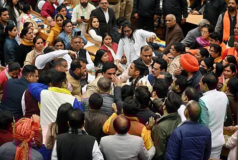 டெல்லி மேயர் தேர்தலில் நியமன உறுப்பினர்கள் வாக்களிக்க முடியாது: உச்ச நீதிமன்றம் உத்தரவு