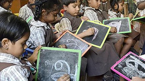 தேசிய கல்விக் கொள்கையில் டிஜிட்டல் வழி கற்றலுக்கு ஊக்கம்: மத்திய இணை அமைச்சர் தகவல்