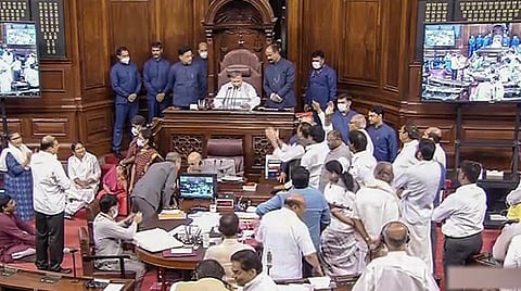 12 எதிர்க்கட்சி எம்.பி.க்கள் மீது விசாரணை - மாநிலங்களவை தலைவர் உத்தரவு