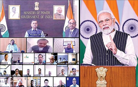 “பசுமை வளர்ச்சி" குறித்த பட்ஜெட்டுக்கு பிந்தைய வெப்பினாரில் பிரதமர் மோடி காணொலி மூலமாக நேற்று பங்கேற்று உரையாற்றினார்.படம்: பிடிஐ