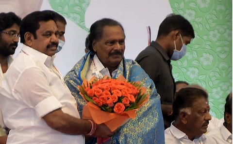 இபிஎஸ் மற்றும் தமிழ்மகன் உசேன்