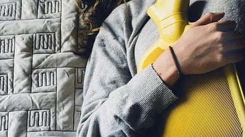 மாதவிடாய் நாட்களில் சம்பளத்துடன் விடுப்பு: மசோதாவை நிறைவேற்றியது ஸ்பெயின் - இந்தியாவில்?