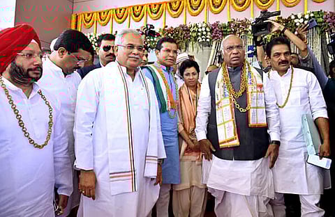 காங்கிரஸ் செயற்குழு உறுப்பினர்களை நியமிக்க கார்கேவுக்கு அதிகாரம்