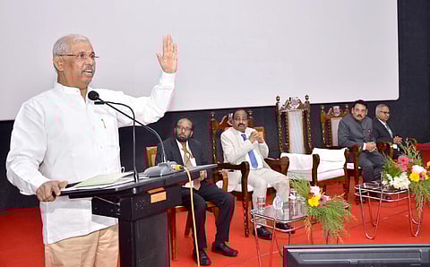 அடுத்த 25 ஆண்டுக்கான வளர்ச்சியை சிந்தித்து பிரதமர் செயல்படுகிறார் - காமராசர் பல்கலை., விழாவில் பிஹார் ஆளுநர் பேச்சு