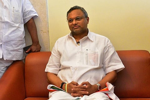 மதுரையில் செய்தியாளர்களை சந்தித்த சிவகங்கை எம்.பி கார்த்தி சிதம்பரம் | படம்: எஸ்.கிருஷ்ணமூர்த்தி.