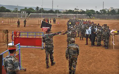 அக்னி வீரர் பணி - மார்ச் 15-ம் தேதிக்குள் விண்ணப்பிக்க அழைப்பு