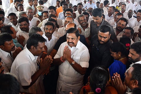 சென்னையில் 9-ம் தேதி அதிமுக மாவட்ட செயலாளர்கள் கூட்டம்