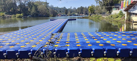 சுற்றுலாப் பயணிகளை கவர கொடைக்கானல் நட்சத்திர ஏரியில் மிதக்கும் பாலம்