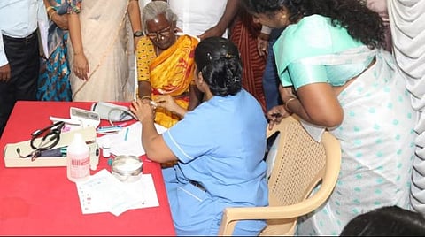 காய்ச்சல் முகாம்