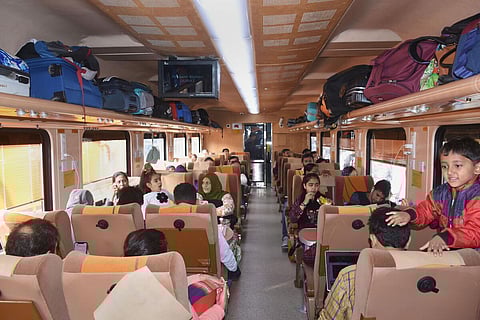 அனைத்து ரயில் பெட்டிகளிலும் பயோ கழிப்பறை - ரயில்வே அமைச்சகம் திட்டம்