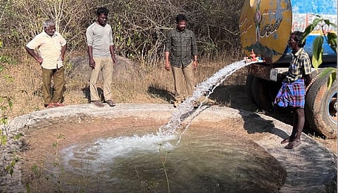 செங்கல்பட்டு நீர்நிலைகள் வறண்டு வருவதால் விலங்குகளின் தாகம் தீர்க்க வனப்பகுதி தொட்டிகளில் நீர் நிரப்ப கோரிக்கை