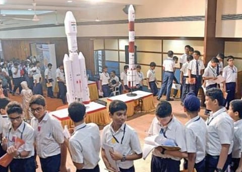 இஸ்ரோவின் இளம் விஞ்ஞானி பயிற்சி பள்ளி மாணவர்கள் விண்ணப்பிக்க அழைப்பு