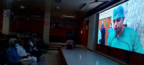 “மார்பகப் புற்றுநோய் சிகிச்சை முறைகளில் வியத்தகு முன்னேற்றம்” - மதுரை கருத்தரங்கில் பேராசிரியர் தகவல்